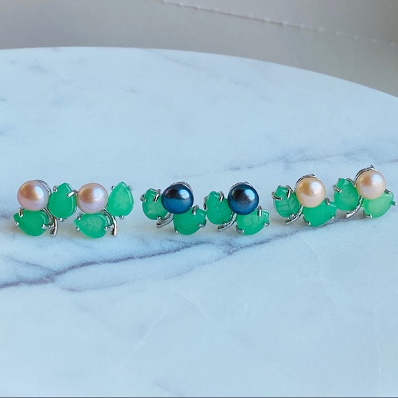 Green Jade & Natural Pearl Sterling Stud Earrings - Picture 4 of 4